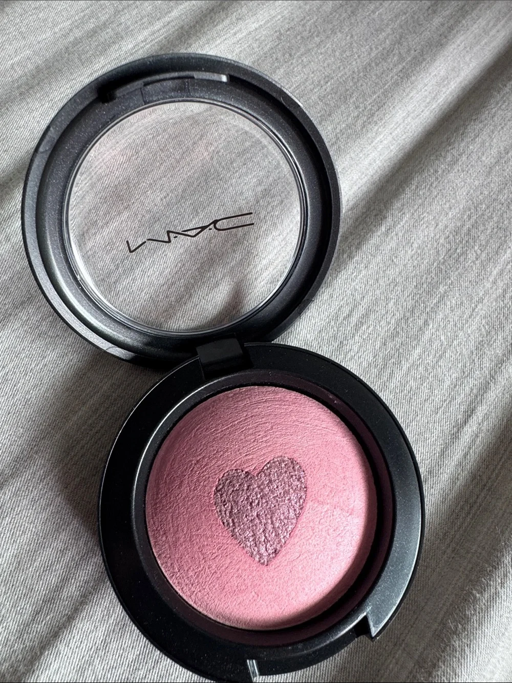 MAC Cosmetics Mineralized Blush in Giggly